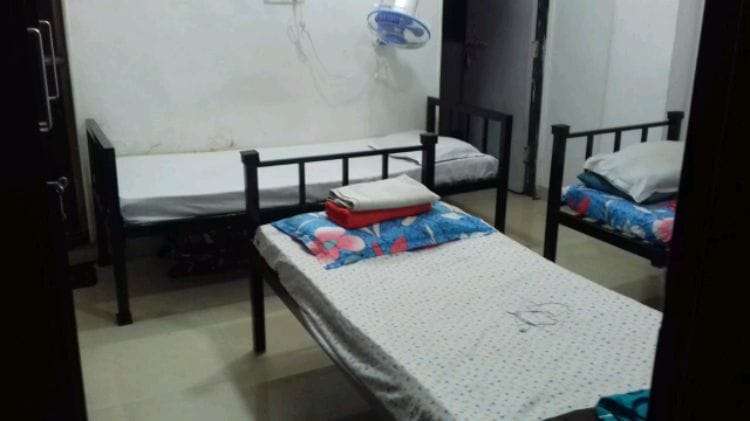 Male PG room in Andheri West, Mumbai – photo 4
